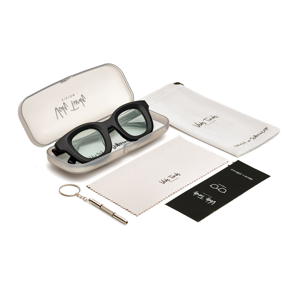 Mint Lens Black Frame